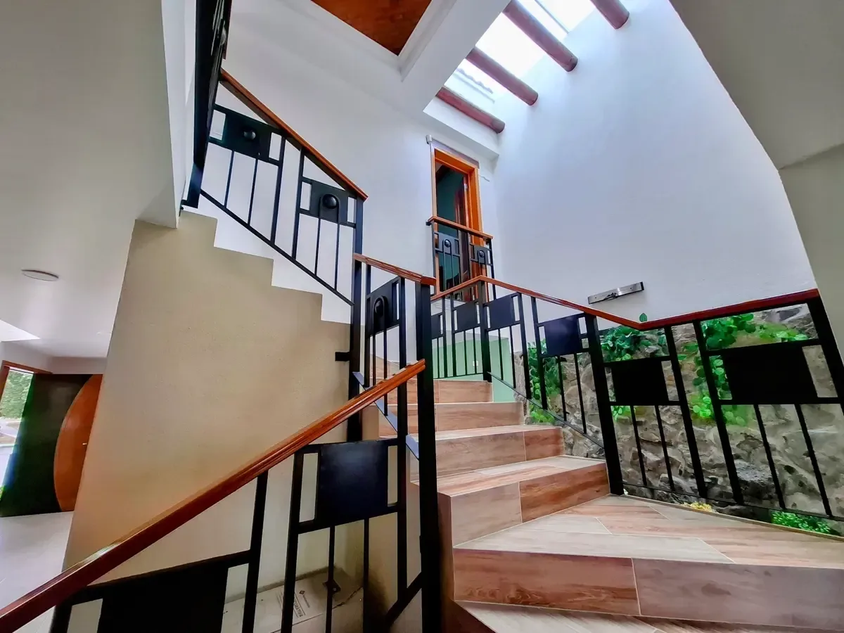 Casa amueblada con loft, 2 oficinas y roof garden en Milenio III